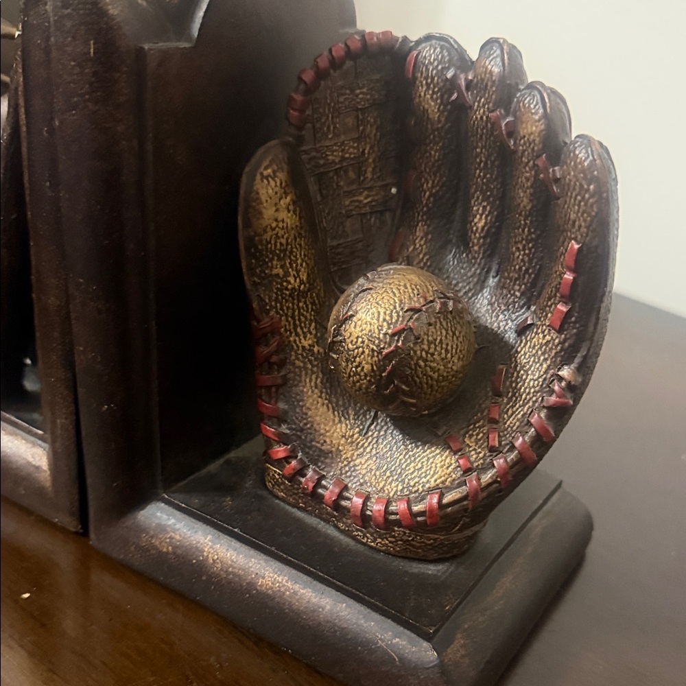 Baseball Themed Bookends - Picture 2 of 8
